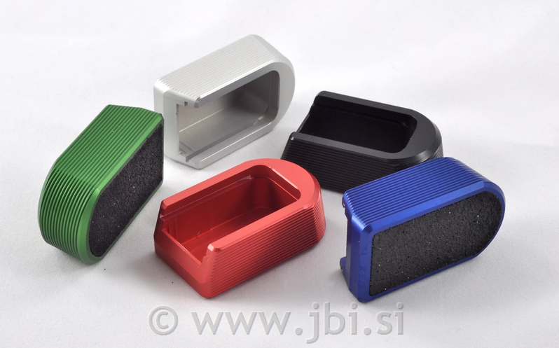 Armanov Magazine Base Pad CZ Shadow Maxxxgrip Blue