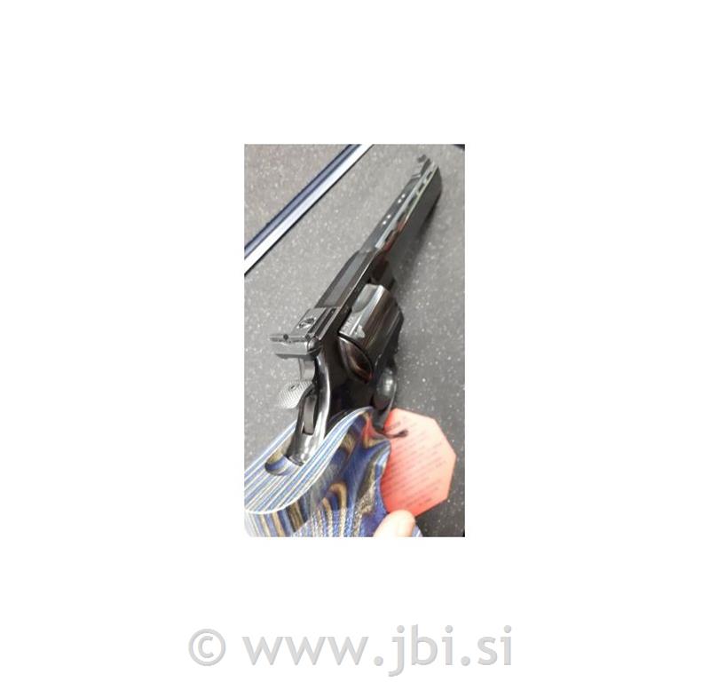 HW 357 Target Trophy Match Laminated 6", kal. .357 Mag Arminius